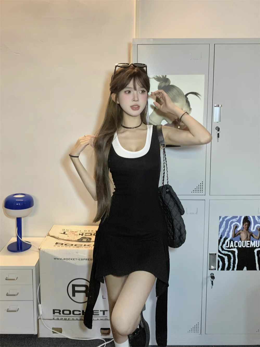 辣妹撞色吊带连衣裙女装夏季不规连衣裙