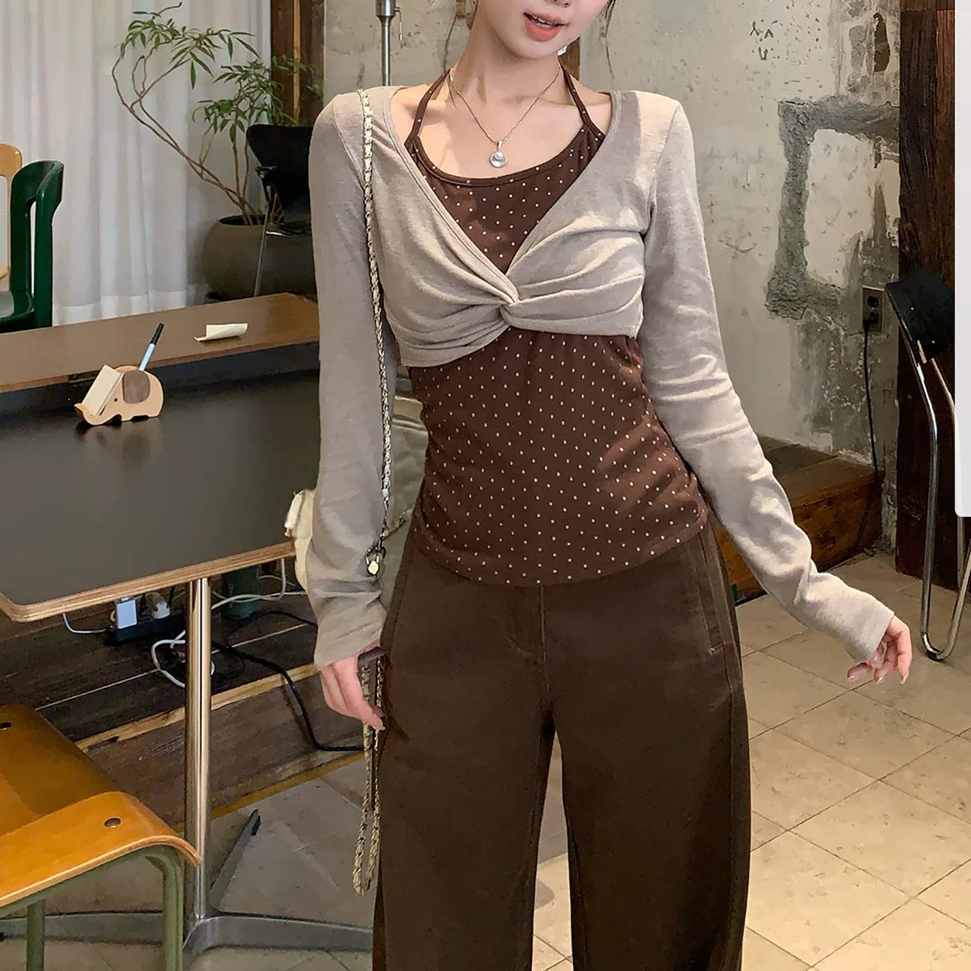复古风韩系复古假两件长袖T恤女早秋新品装早秋波点扭结挂脖上衣