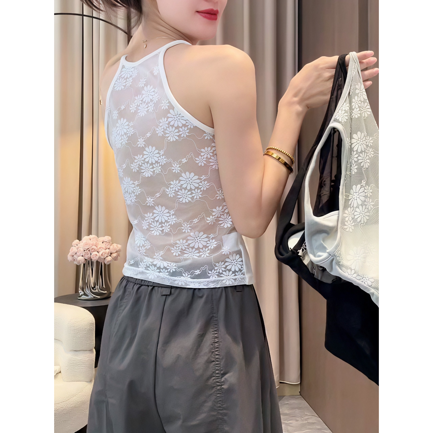 设计感蕾丝拼接背心上衣女2026夏季新款显瘦百搭时尚减龄打底上衣