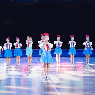 让我们荡起双桨80年代红领巾演出服少先队背带裙儿童合唱表演服装