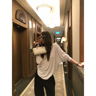 Gakeeofficl白色V领T恤