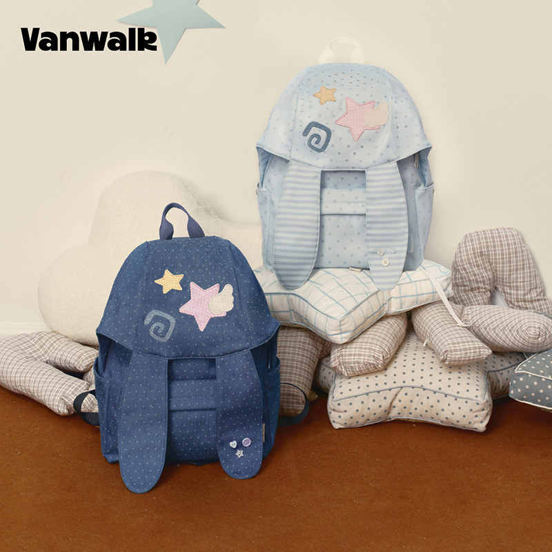 VANWALK lucky pony新款波点兔子耳朵双肩包女生出游书包轻便背包