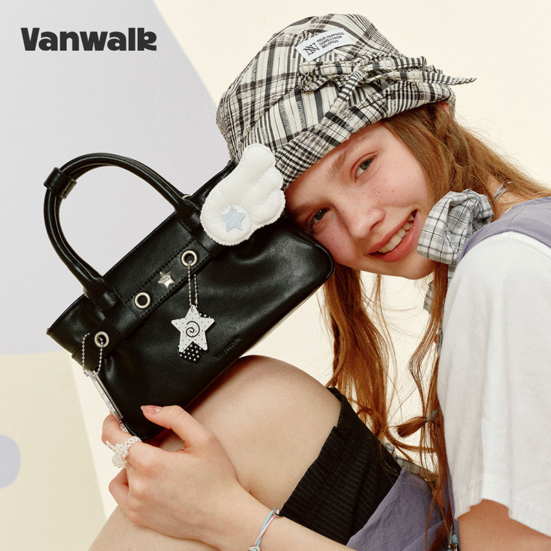 VANWALK/出走女休闲pu手提机车包