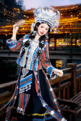 新款苗族服装女少数民族重工盛装土家族苗疆舞台演出服旅拍写真服