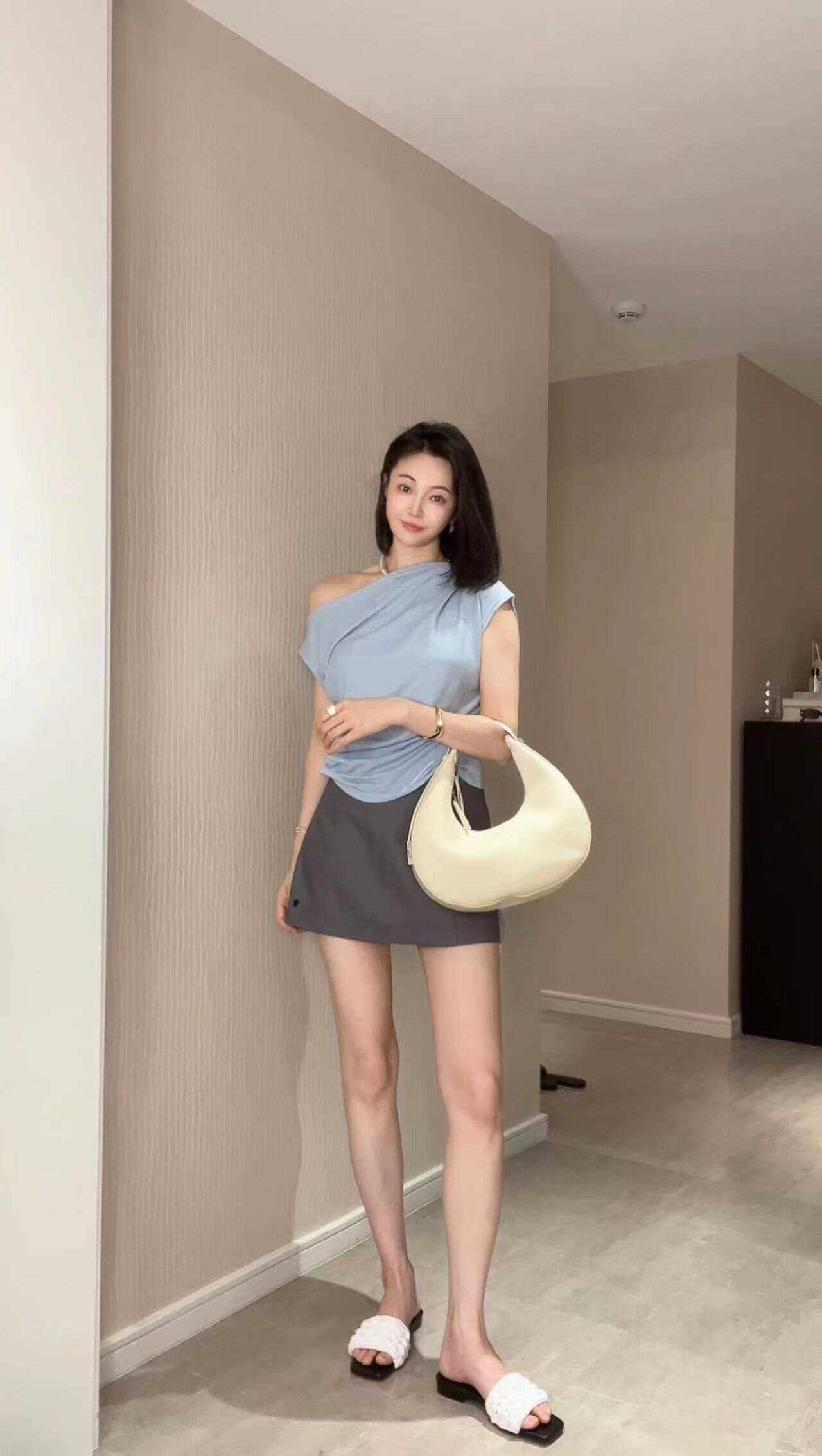 周婷ttc 高腰刺绣半身裙裙裤短裙