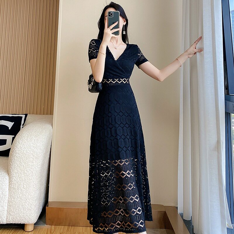 黑色连衣裙女夏2023夏季新款高级感蕾丝裙名媛气质显瘦长裙小黑裙
