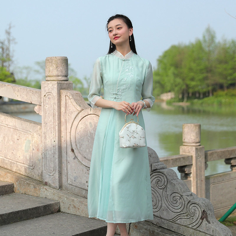 新中式禅意茶服女2025夏季新款绣花中国风复古改良旗袍连衣裙显瘦