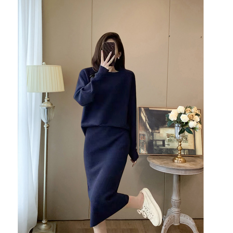 高级感时尚毛衣搭配裙子两件套秋冬季新款气质针织小香风套装裙女