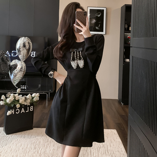 秋季2023新款女装高端精致卫衣连衣裙气质收腰显瘦小个子减龄裙子