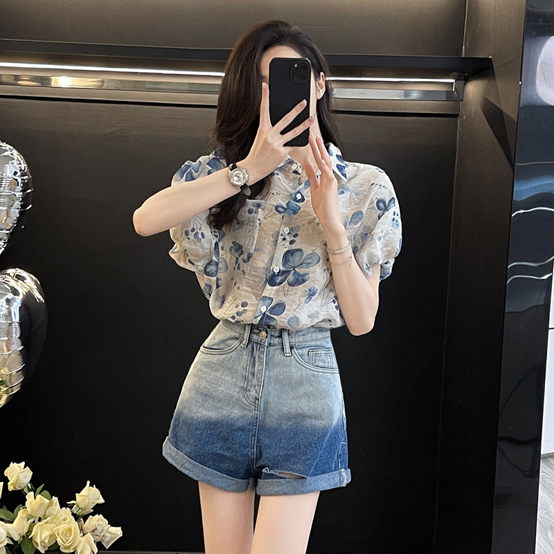 小个子休闲套装女夏季炸街时尚洋气花衬衫搭配a字牛仔短裤两件套