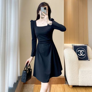 秋装法式黑色连衣裙2023秋季新款女装气质显瘦高级感正式场合裙子