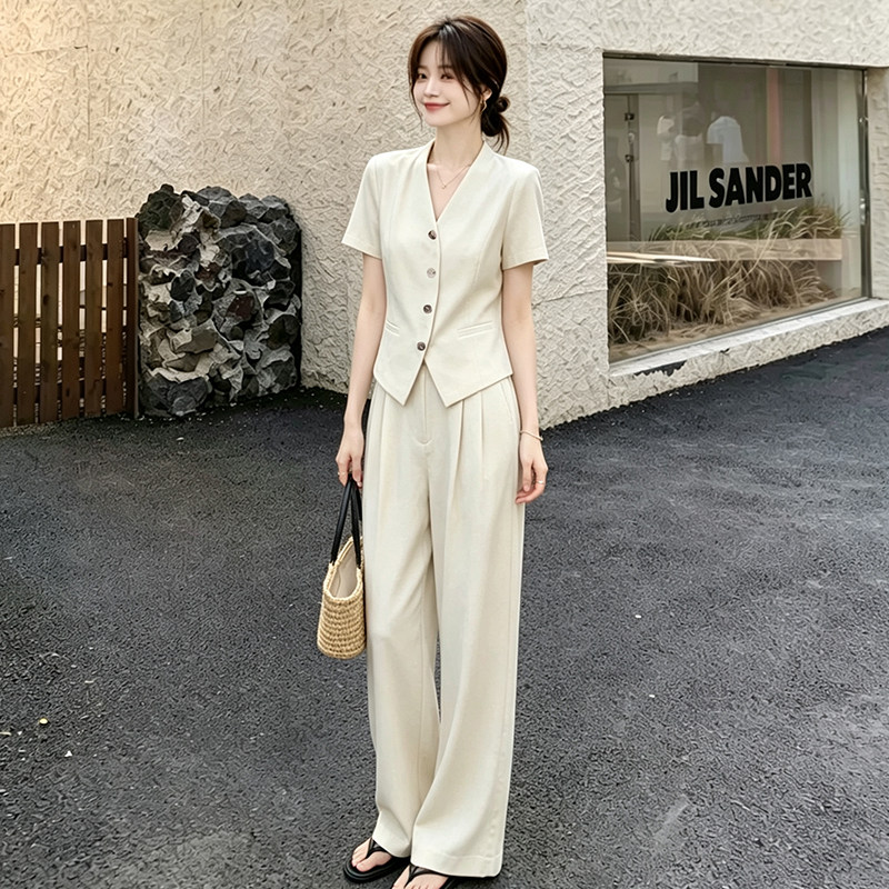 通勤简约风V领短袖西装套装女夏季气质收腰显瘦阔腿裤休闲两件套