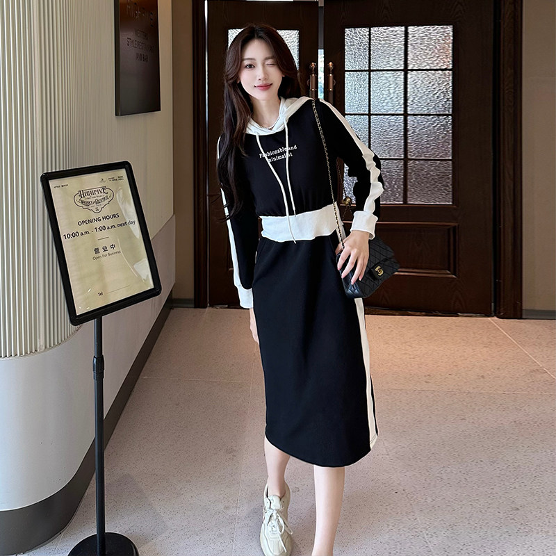 欧洲站连帽卫衣连衣裙女装2024冬季新款时尚减龄气质收腰休闲裙子,女装/女士精品,时尚套装,淘宝优惠券,粉丝福利购,淘宝优惠卷