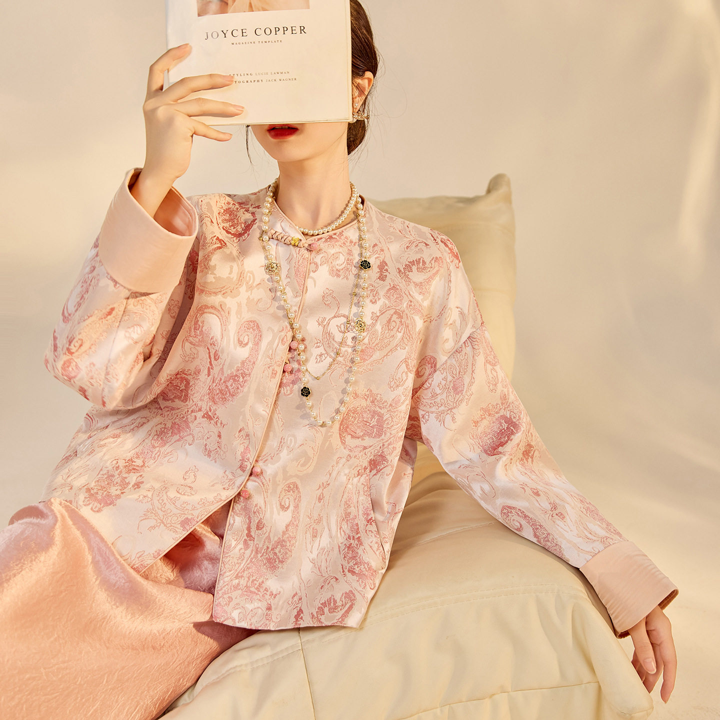 UniDress新中式国风女装2026新款上衣肌理提花感盘扣日常棉服外套