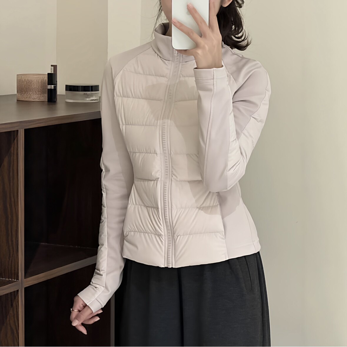 【90绒子含量】新款女士轻柔瑜伽轻薄羽绒服白鸭绒立领内外两穿款