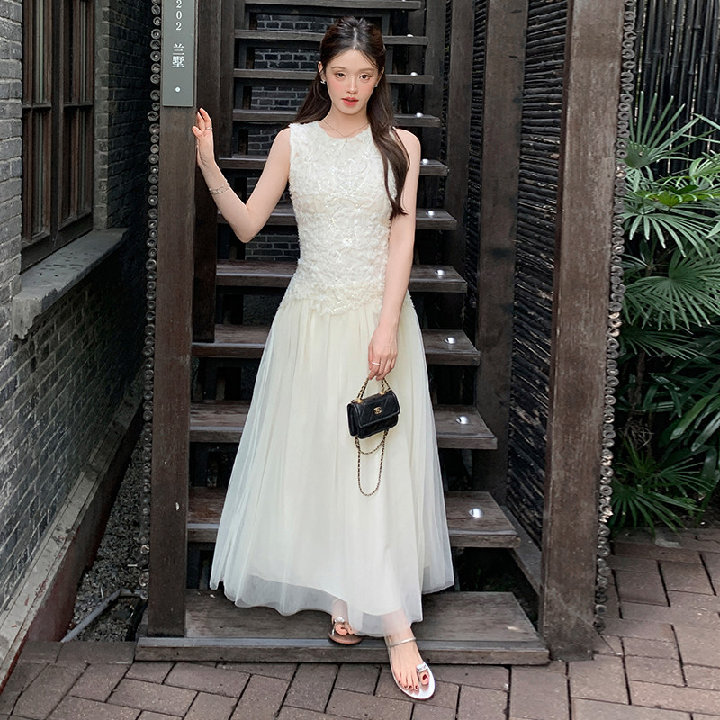 法式无袖亮片网纱连衣裙女夏季高级感气质显瘦长款仙女裙礼服裙