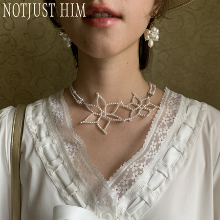 花筏NOTJUSTHIM《Lily's Theme》镂空花朵珍珠编织项链
