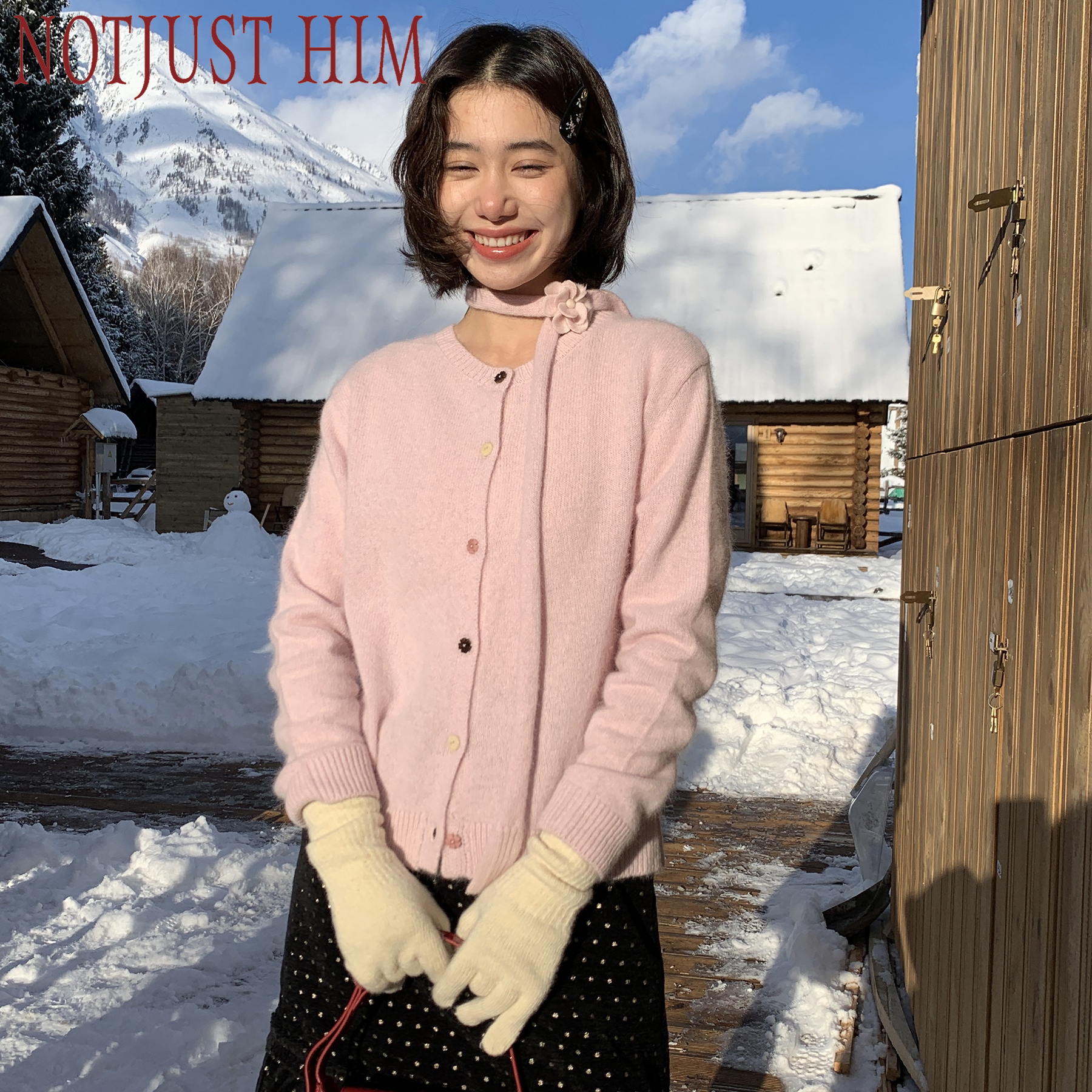 花筏NOTJUSTHIM 《粉茸花》彩色扣子针织开衫上衣百分百羊毛围巾