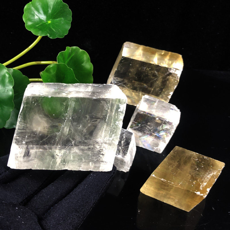 天然透明冰洲石方解石原石双重影原矿摆件光学级矿物晶体教学标本