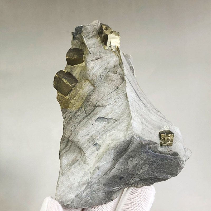 天然黄铁矿原石矿物晶体奇石地质科普教学标本小众收藏小摆件