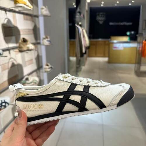 高颜值牛皮Tiger鬼冢德训鞋