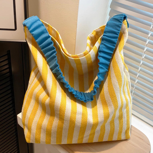 2025新款慵懒风针织布包女大容量包夏季条纹撞色文艺单肩包手提袋