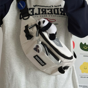 斜挎包男生运动风潮流饺子包2026新款百搭大容量骑行单肩胸包女款