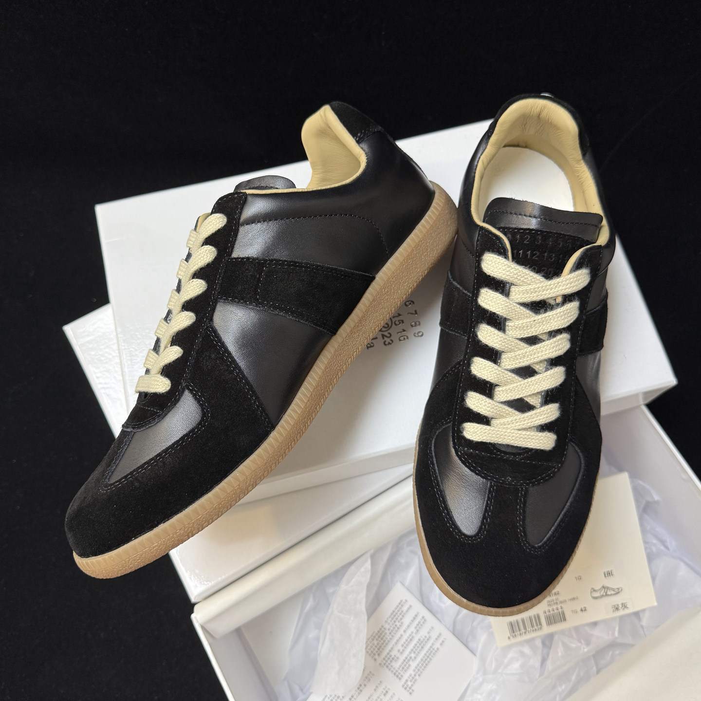 thumbnail for De Xun Shoes Retro Versatile Genuine Leather White Shoes 2024 New Red Flat Spring and Summer Sports Casual Sneakers for Men and Women
