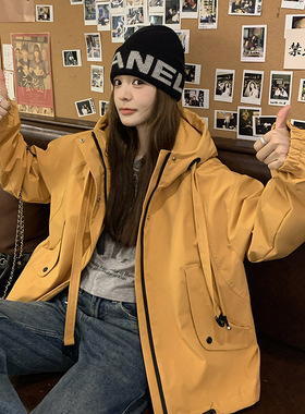 今年流行特惠黄色连帽工装派克羽绒服女冬短款2025新款90白鸭绒