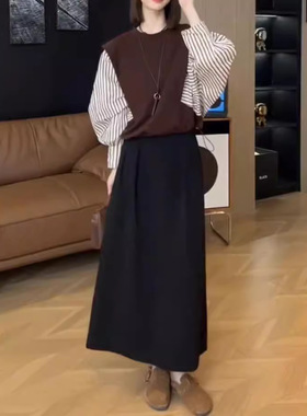 今年流行特惠24932大爱美依缘2025新款宽松假两件拼接条纹上衣
