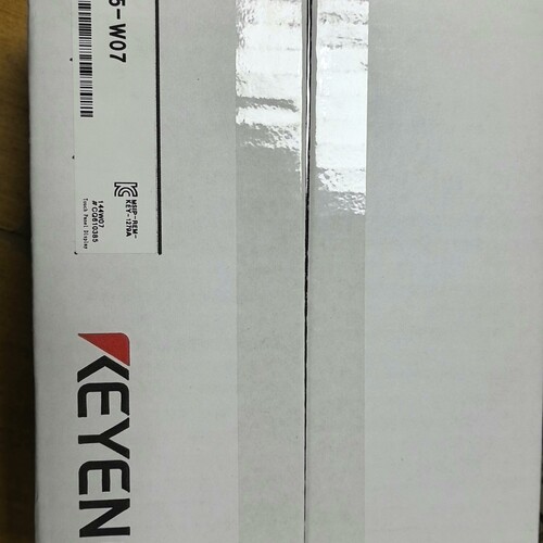 基恩士KEYENCE VT5-W07工业触摸屏控制面板， ~议价