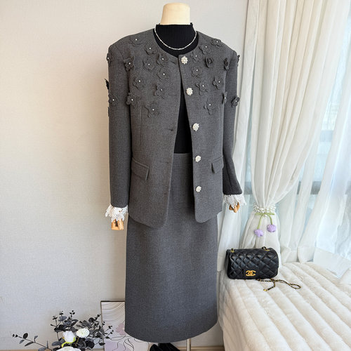 高级感小香风羽绒服套装女中长款