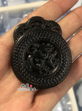 双面雕刻生肖龙镂空毛衣链墨绿玉