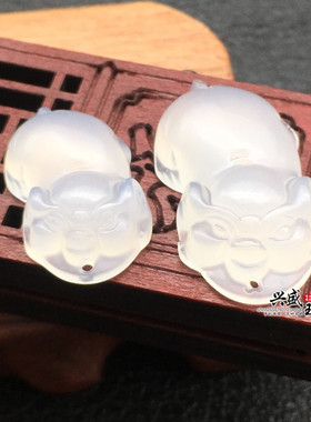 情侣玉髓玛瑙十二生肖招财猪吊坠