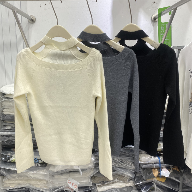 法式2025女冬新款时尚设计感镂空圆领长袖针织衫显瘦露肩羊上衣