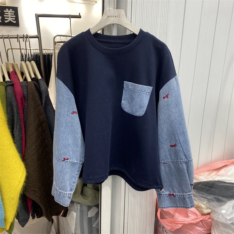 欧货2026春款牛仔风拼接口袋卫衣女长袖宽松洋气减龄显瘦刺绣上衣