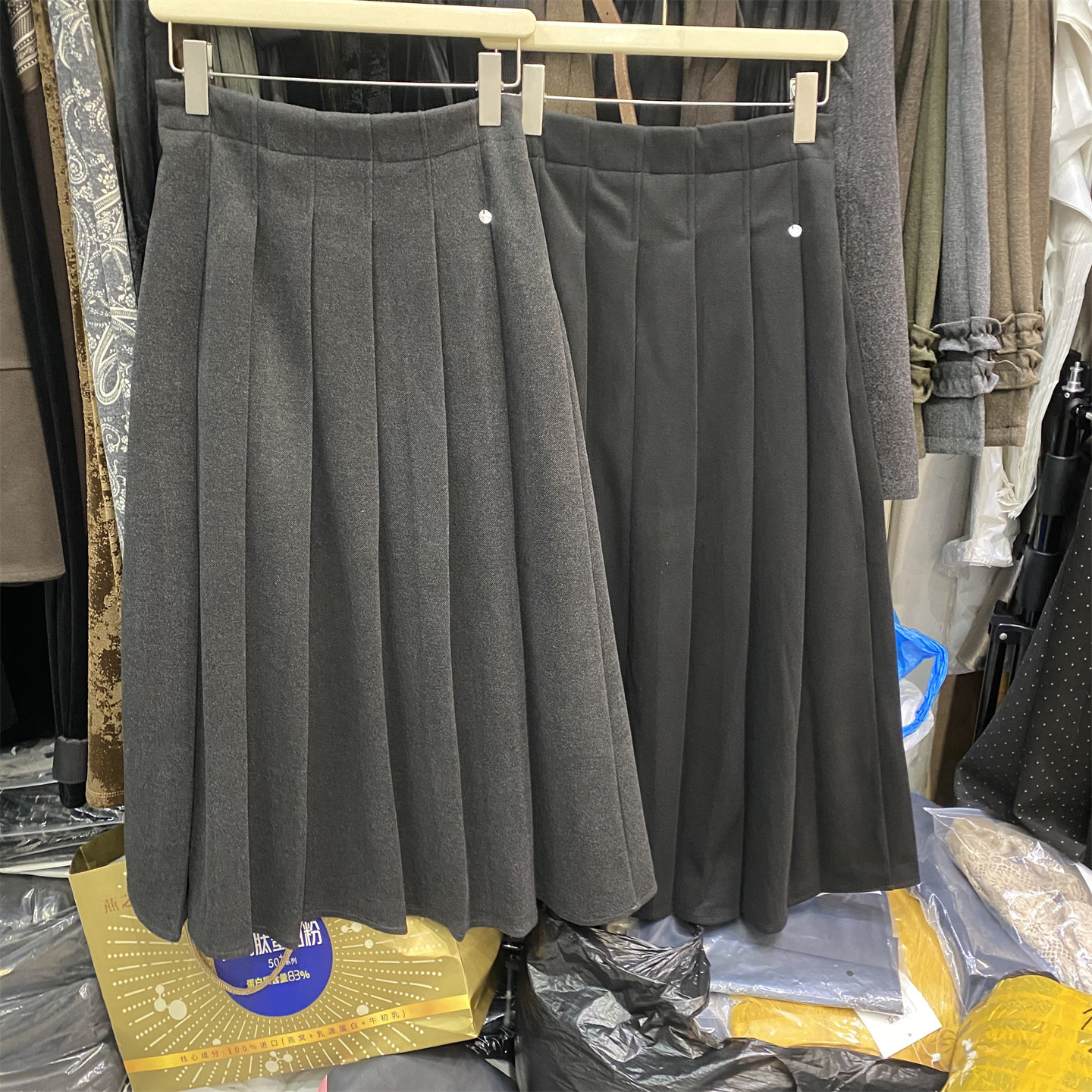 学院风高腰A字百褶中长半身裙
