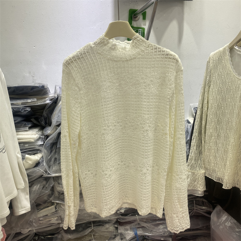 半高领蕾丝拼接针织衫女