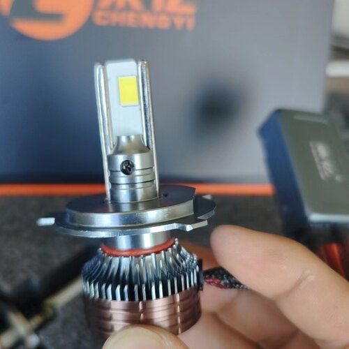 LED汽车激光大灯h1灯泡h7超亮h4远近一体9005改装9012车灯h11强光