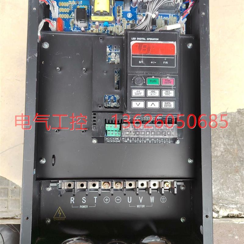 【议价】弦变频器EM303B-022G/030P-3面盖子