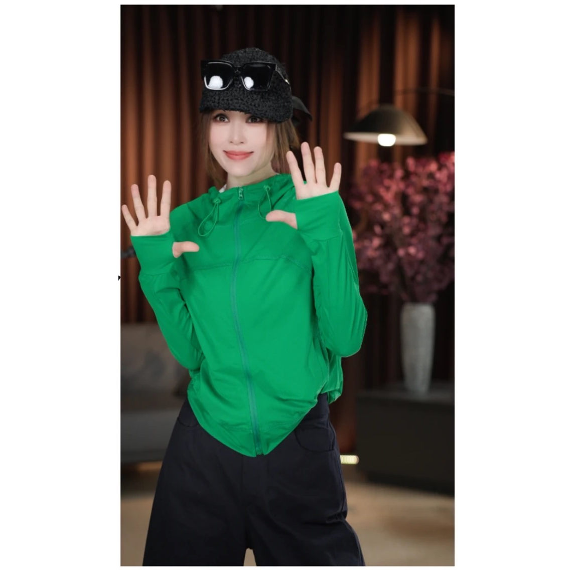 冰丝高弹连帽防晒衣女薄2024夏季新款时尚休闲户外旅游速干短外套