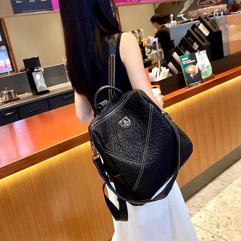 2026新款潮牌真皮双肩包女超火时尚背包韩版潮流百搭软皮大容量包