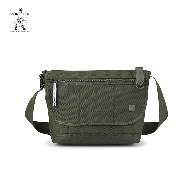 尼龙机能手电邮差包斜挎包