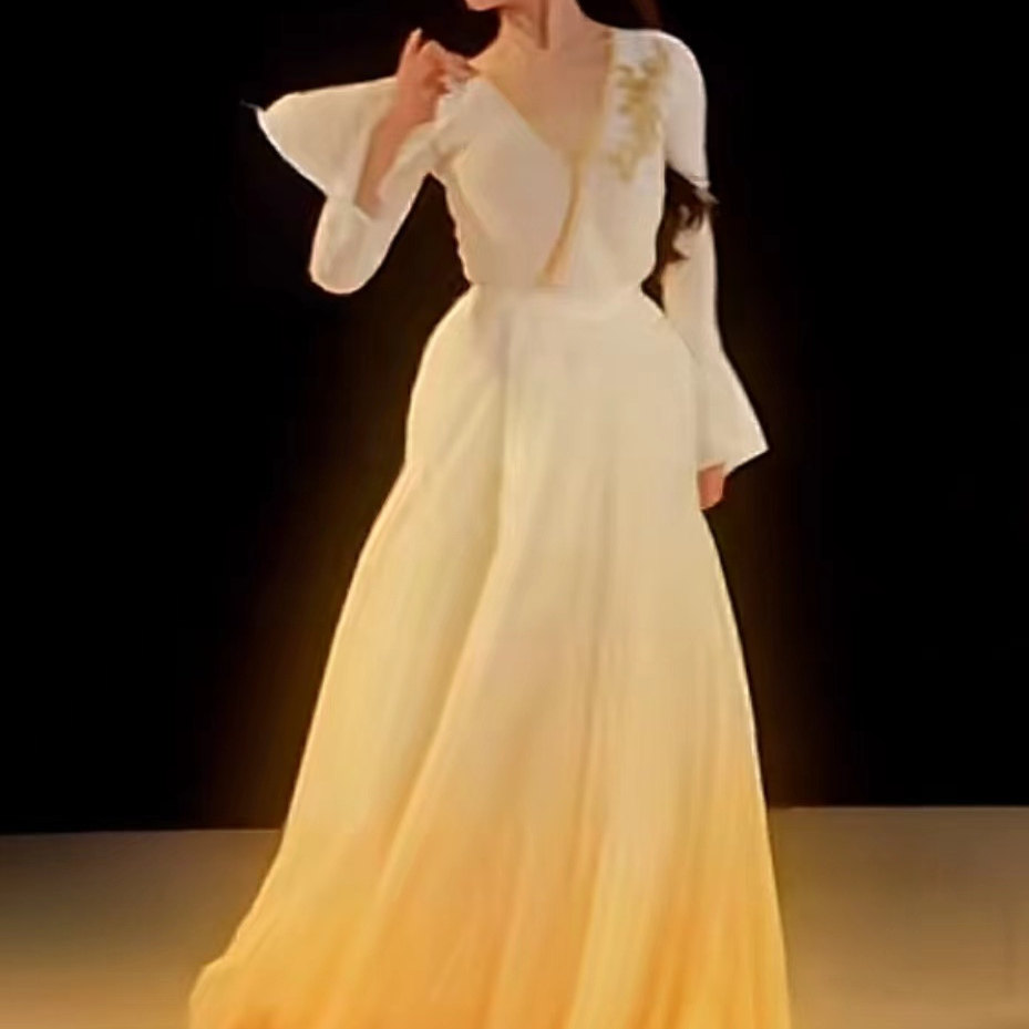 夏辉同款怨苍天渐变黄720大摆裙