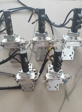 【议价】亚德客旋转气缸+紫外灯：(HRQ2)(HLS8X20SAF)