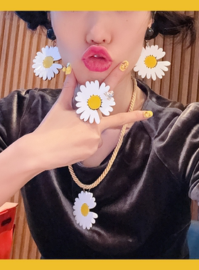 日韩太阳花小雏菊项链女小众设计感高级轻奢气质百搭项链