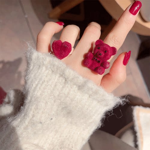 小熊女亚克力可爱戒指