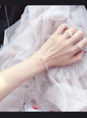 绿森林亚克力泫雅风女