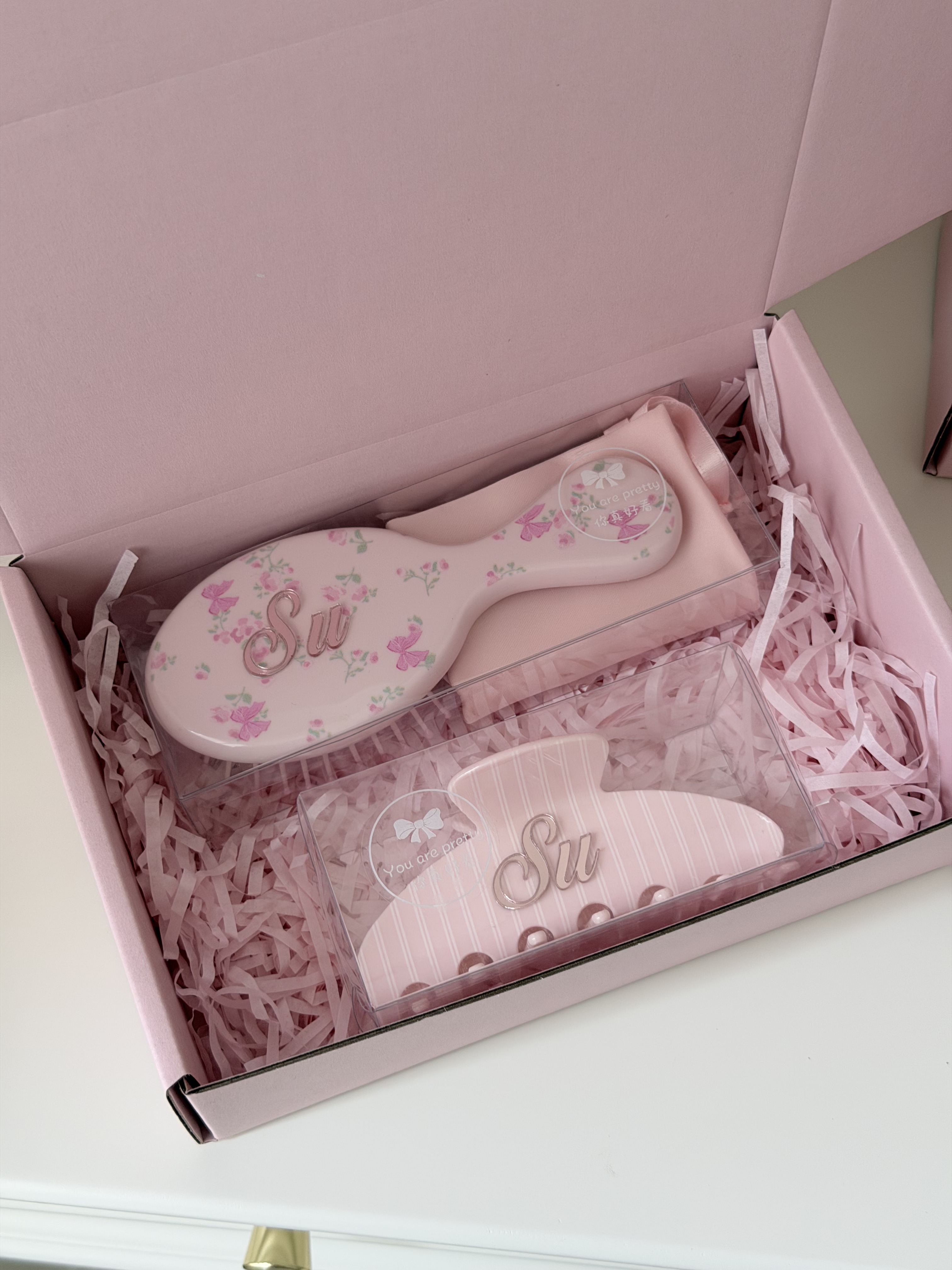 私人定制名字梳子发夹套装礼盒伴手礼气垫梳抓夹生日礼盒