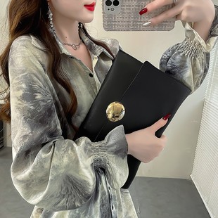 衬衣女秋 上衣显瘦收缩腰喇叭袖 渐变印花翻领衬衫 设计感高级中长款